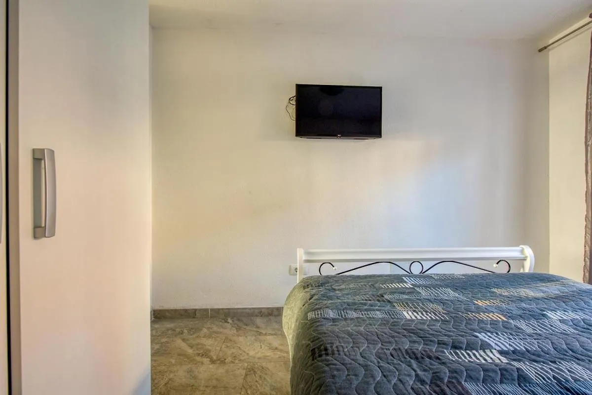 Apartments Ina & Ika روفينج